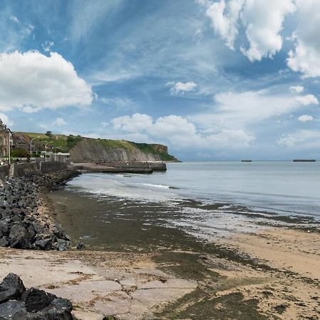 Les Volets Bleus - Duplex Proche Plage Et Centre Arromanches-les-Bains Exterior photo